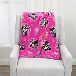 Disney Minnie Mouse Plush Pink Toddler Blanket